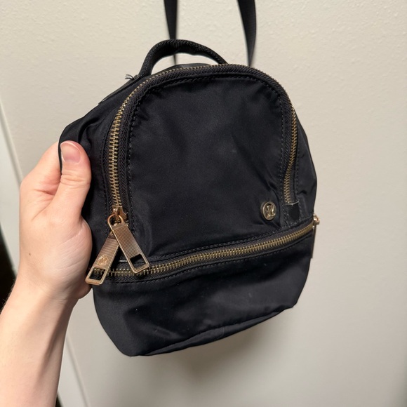 Lululemon City Adventurer Purse/Backpack *Micro 3L - Picture 5 of 9